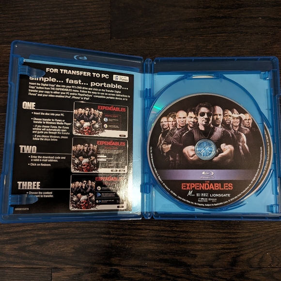 LIKE NEW Expendables Blu-Ray movie - Picture 5 of 9